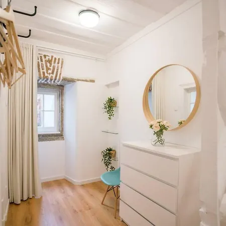 Cosy Praca Das Flores Apartment